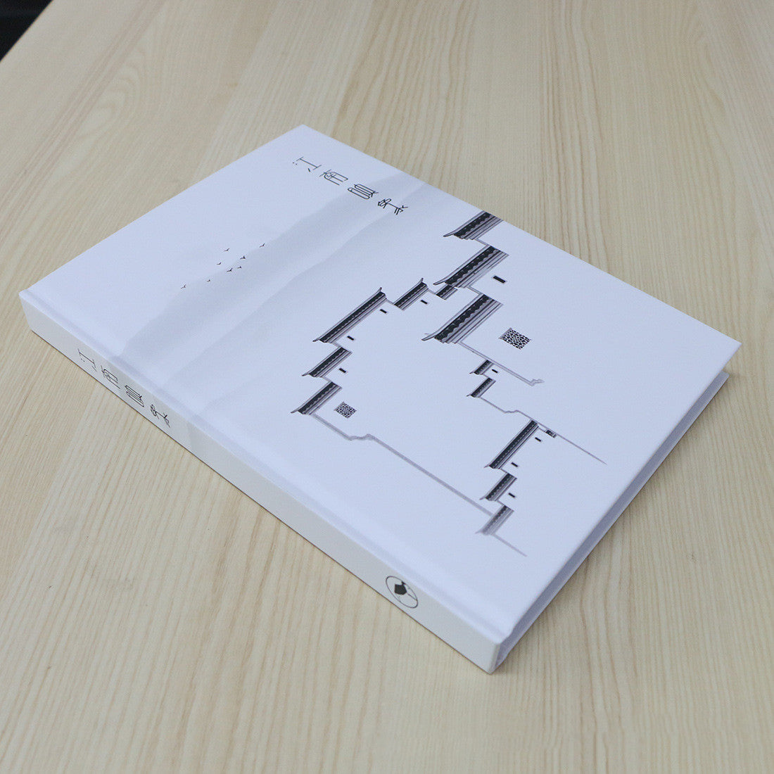 Decorative Hardcover Faux Book Stack – Reversible Luxury Decor