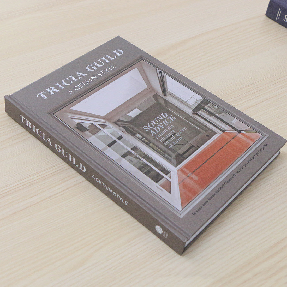 Decorative Hardcover Faux Book Stack – Reversible Luxury Decor